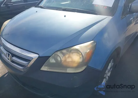 2005 Honda Odyssey Ex z USA, uszkodzony, nr VIN 5FNRL384X5B058827